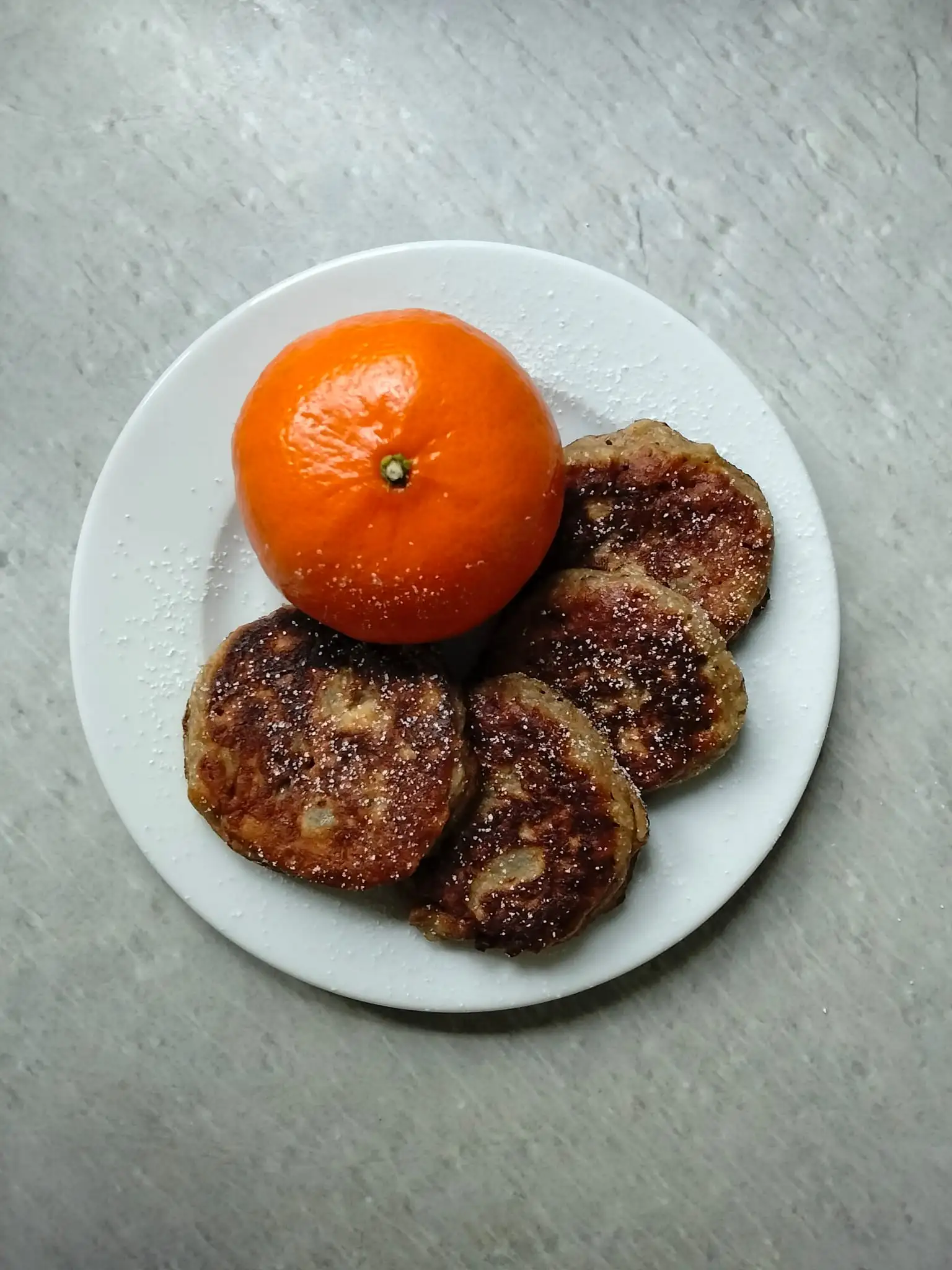 Pancake'i i pomarańcza.